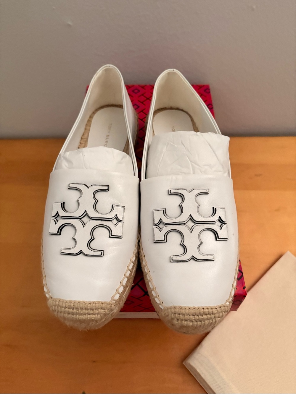 Tory Burch
INES PLATFORM ESPADRILLE - Picture 11 of 15